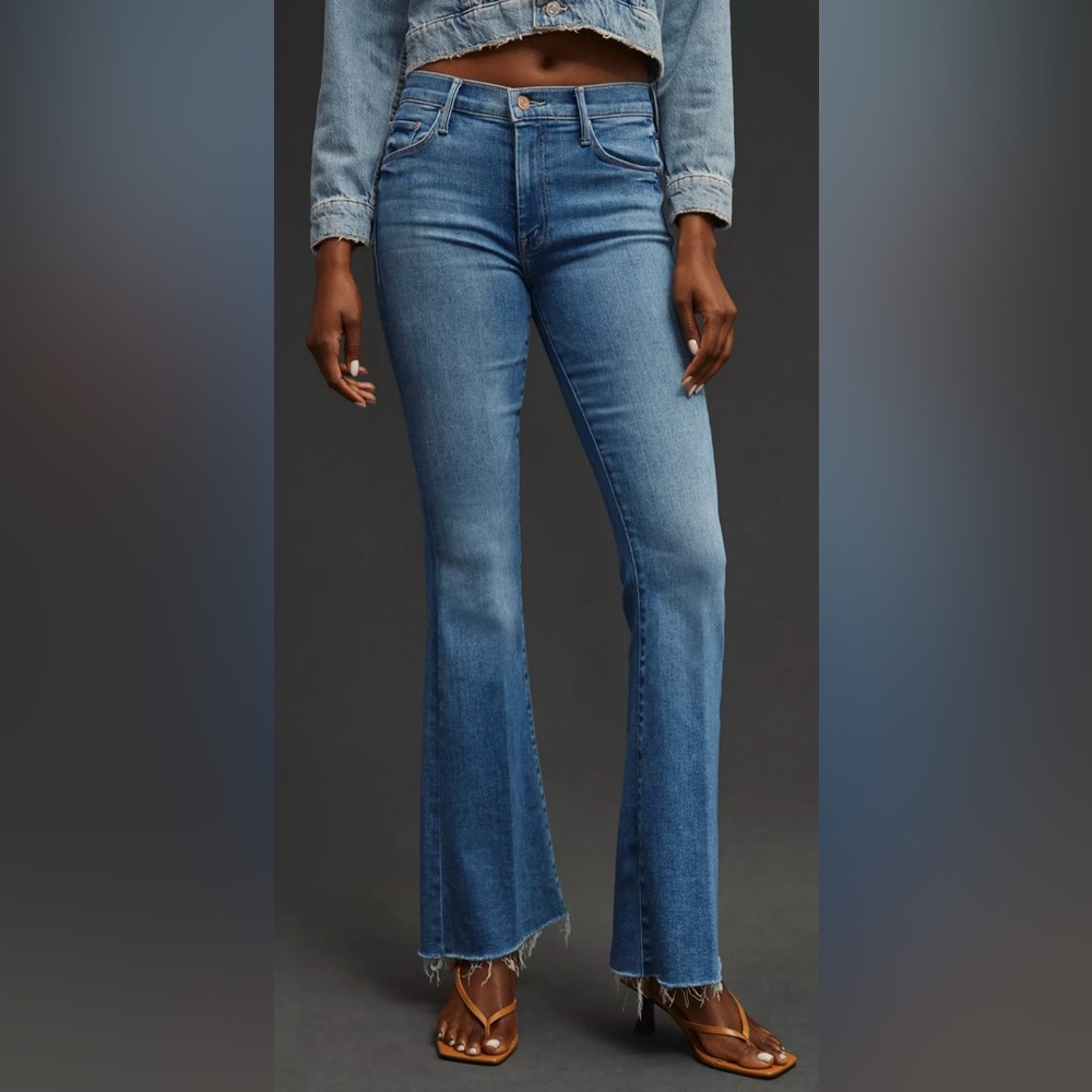 MOTHER The Weekender Fray Jeans - Size 24